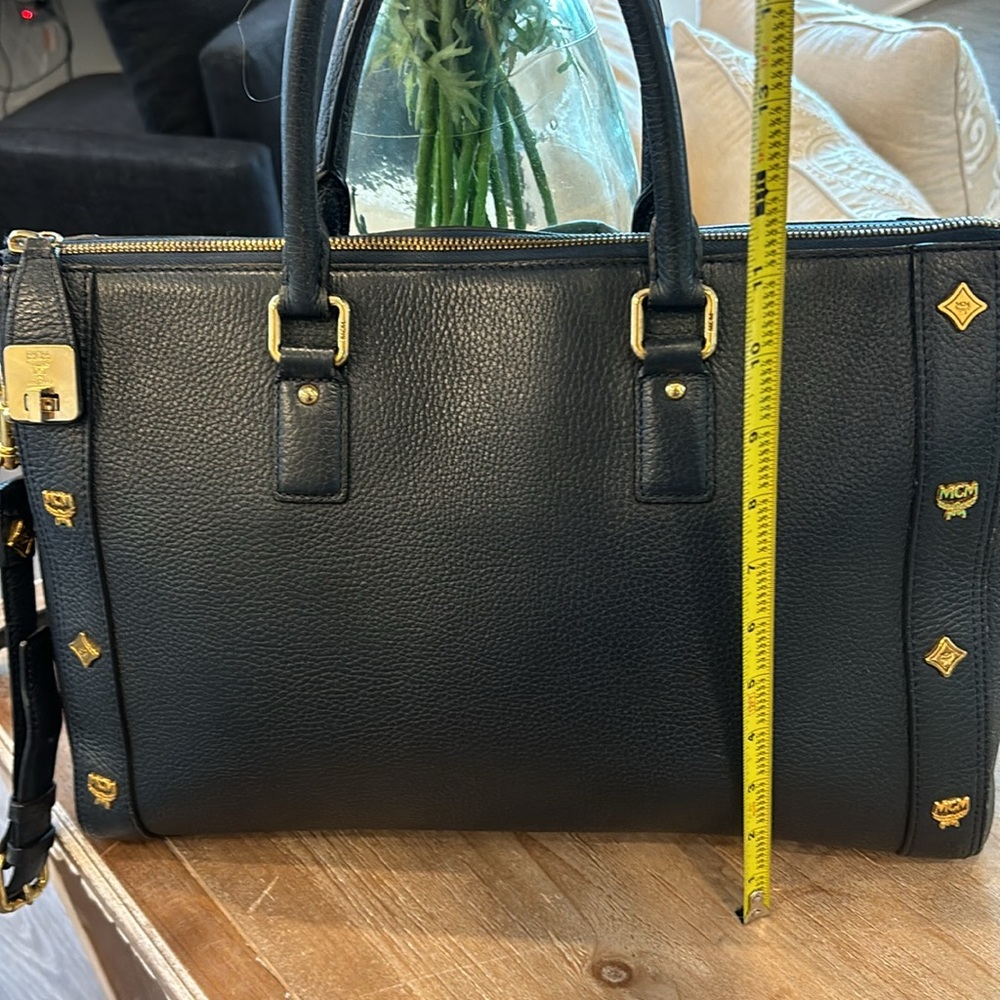 MCM Document/Office/Hand or Shoulder Bag~Navy~EUC!!!!! - Picture 11 of 16